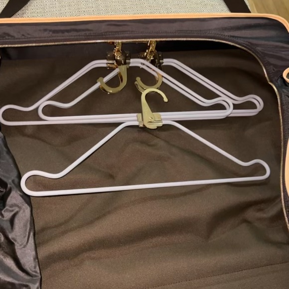 Louis Vuitton Monogram Portable 5 Cintres Travel Bag - Picture 8 of 11